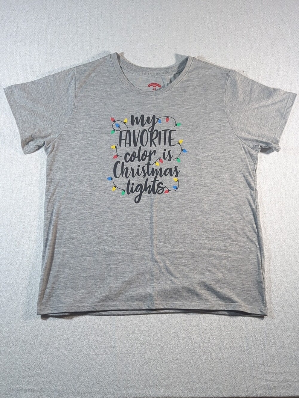 Holiday Time Gray Christmas Lights Graphic T-Shirt Festive Holiday Tee, Size XL